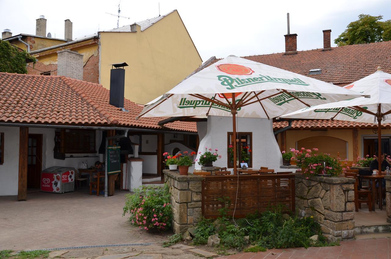 Apartmany Pod Kastany Kvasice Buitenkant foto