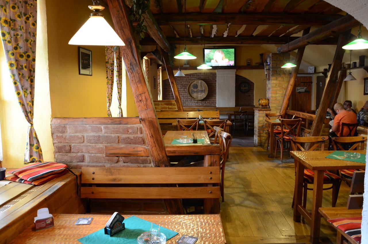 Apartmany Pod Kastany Kvasice Buitenkant foto